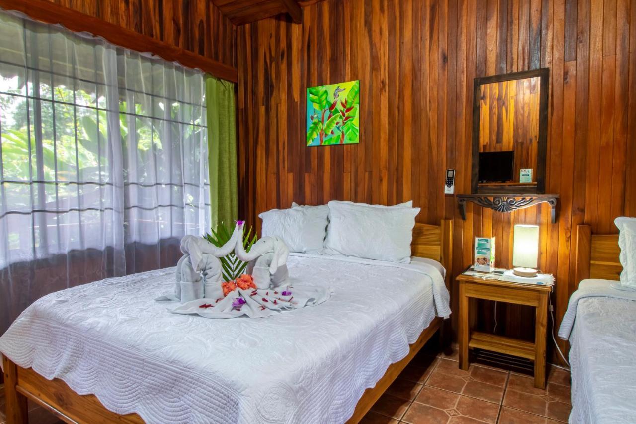 Hotel Rancho Cerro Azul La Fortuna Екстер'єр фото