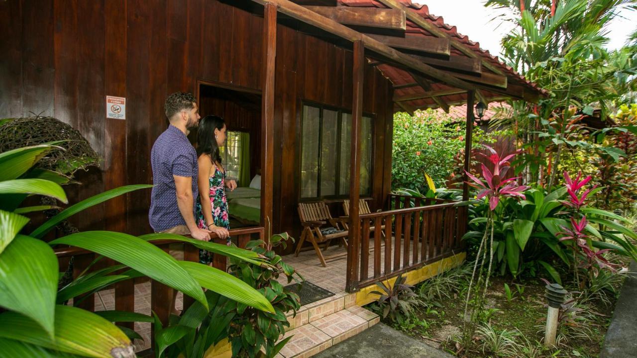 Hotel Rancho Cerro Azul La Fortuna Екстер'єр фото