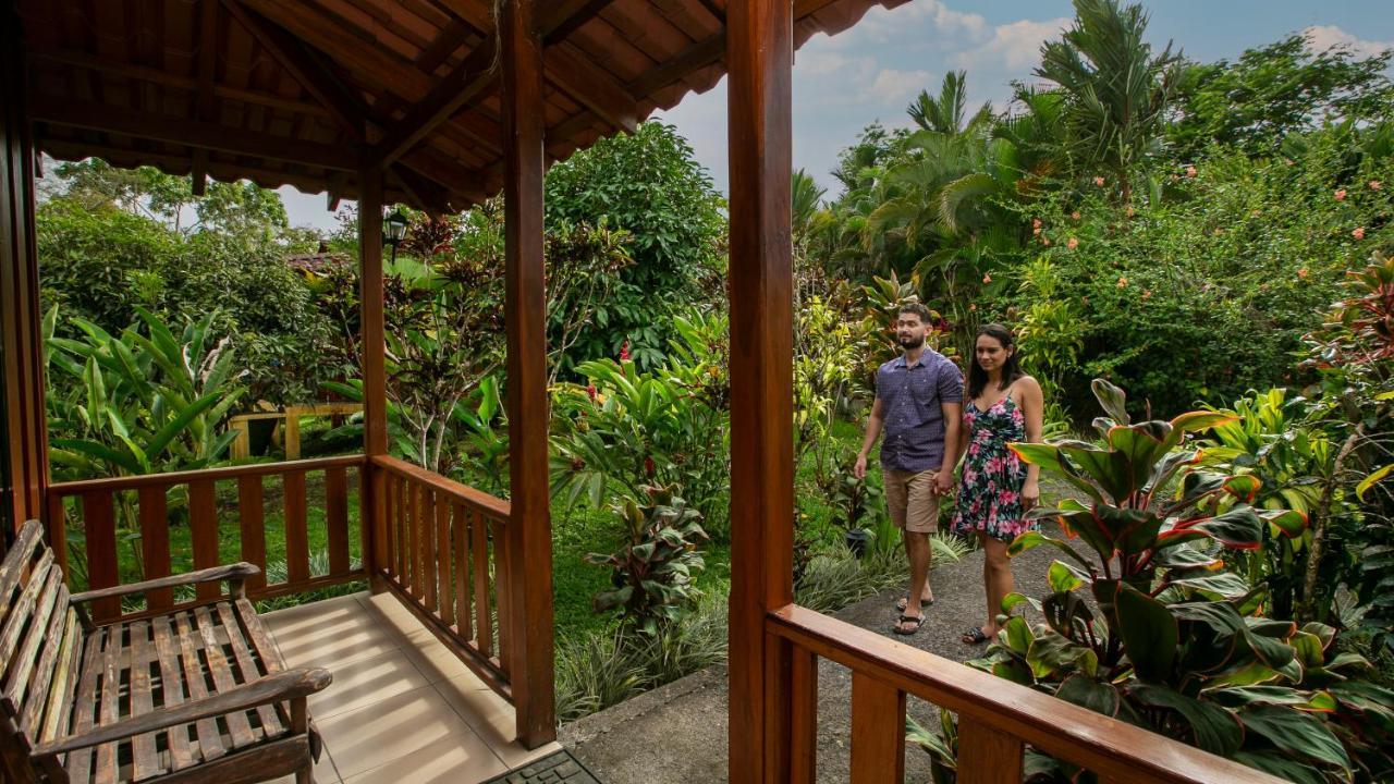 Hotel Rancho Cerro Azul La Fortuna Екстер'єр фото