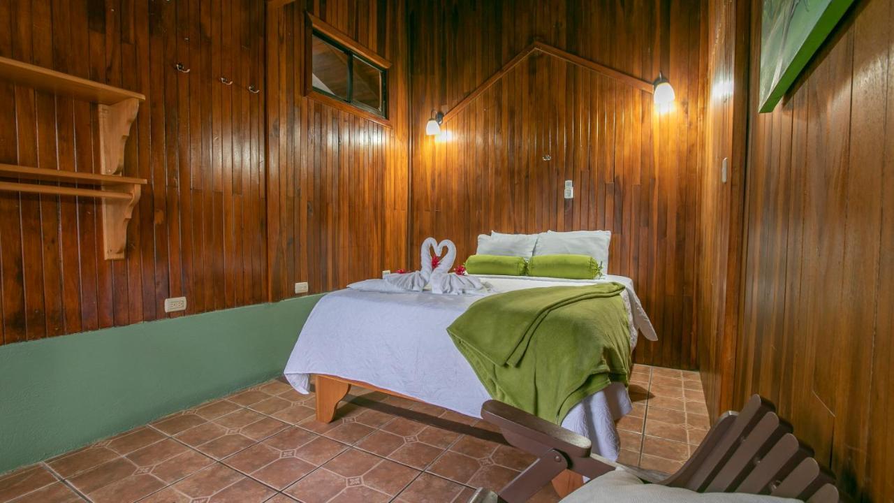 Hotel Rancho Cerro Azul La Fortuna Екстер'єр фото