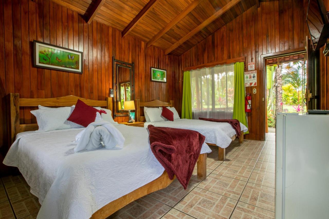 Hotel Rancho Cerro Azul La Fortuna Екстер'єр фото