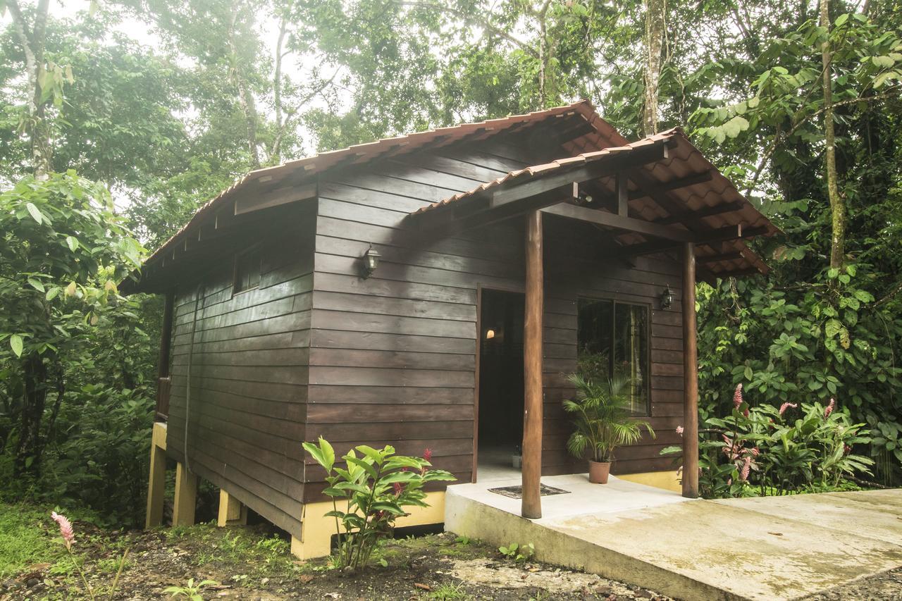 Hotel Rancho Cerro Azul La Fortuna Екстер'єр фото