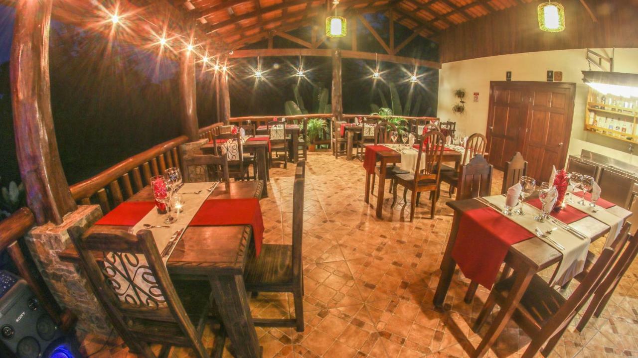 Hotel Rancho Cerro Azul La Fortuna Екстер'єр фото